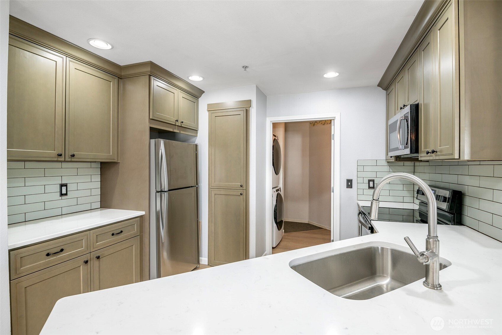 1766 Kennedy Place #D6, Dupont, WA 98327