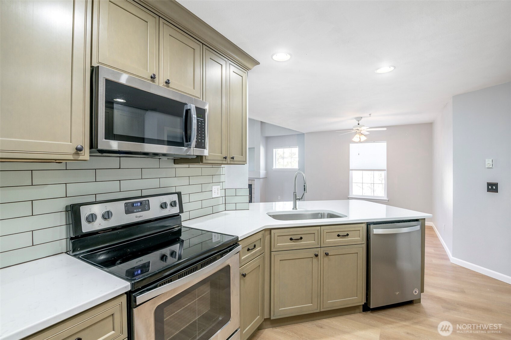 1766 Kennedy Place #D6, Dupont, WA 98327
