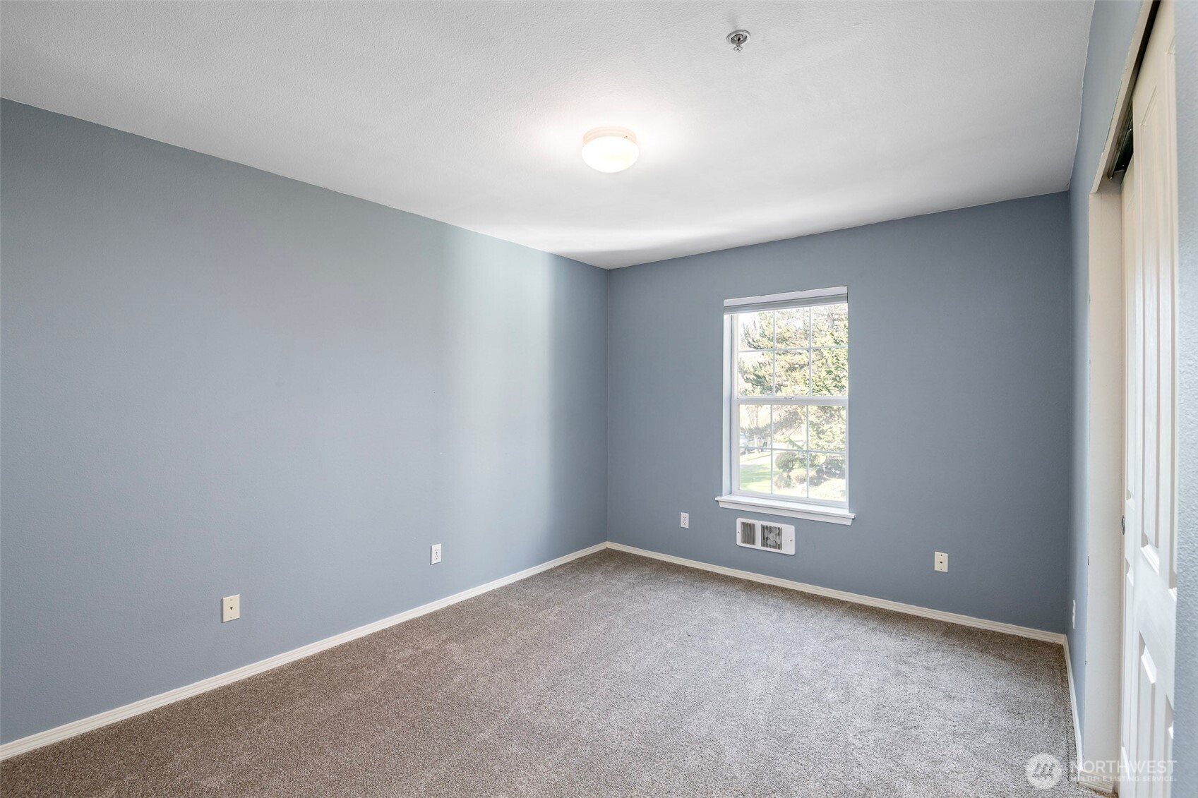 1766 Kennedy Place #D6, Dupont, WA 98327
