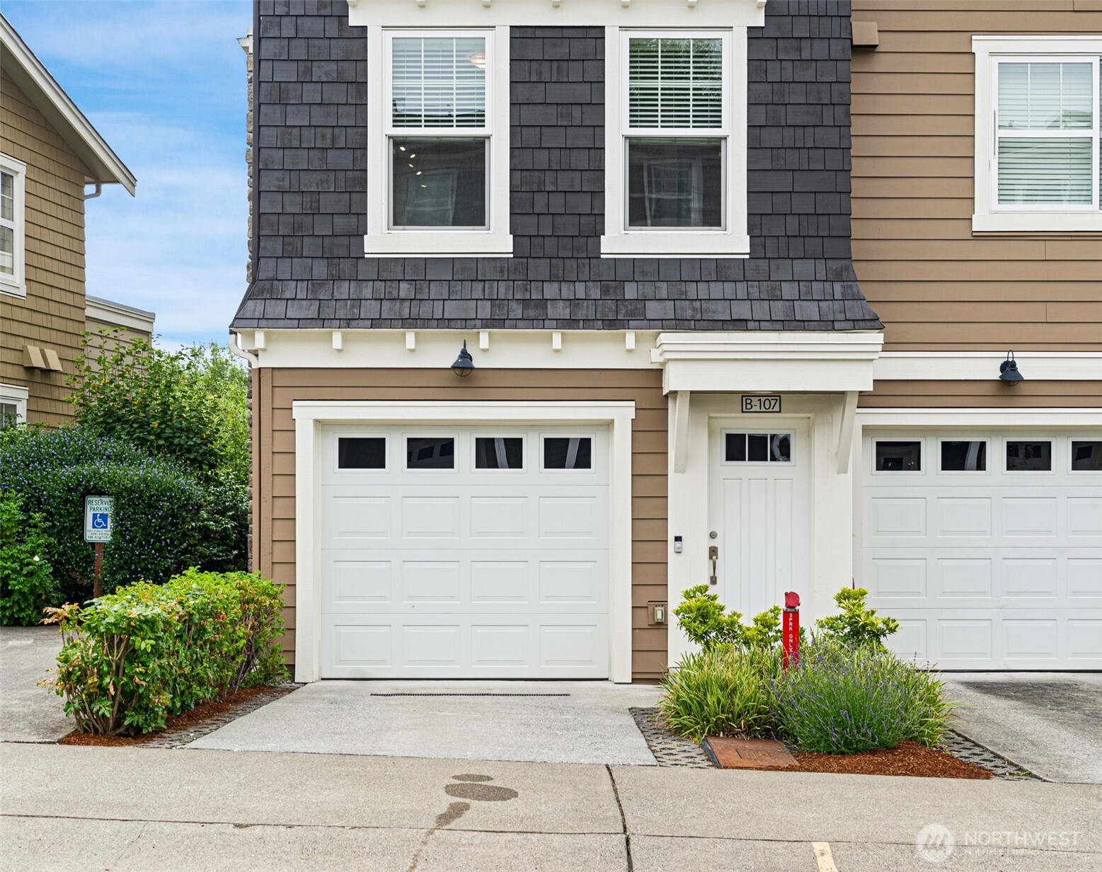 7574 129th Place SE #B107, Newcastle, WA 98056