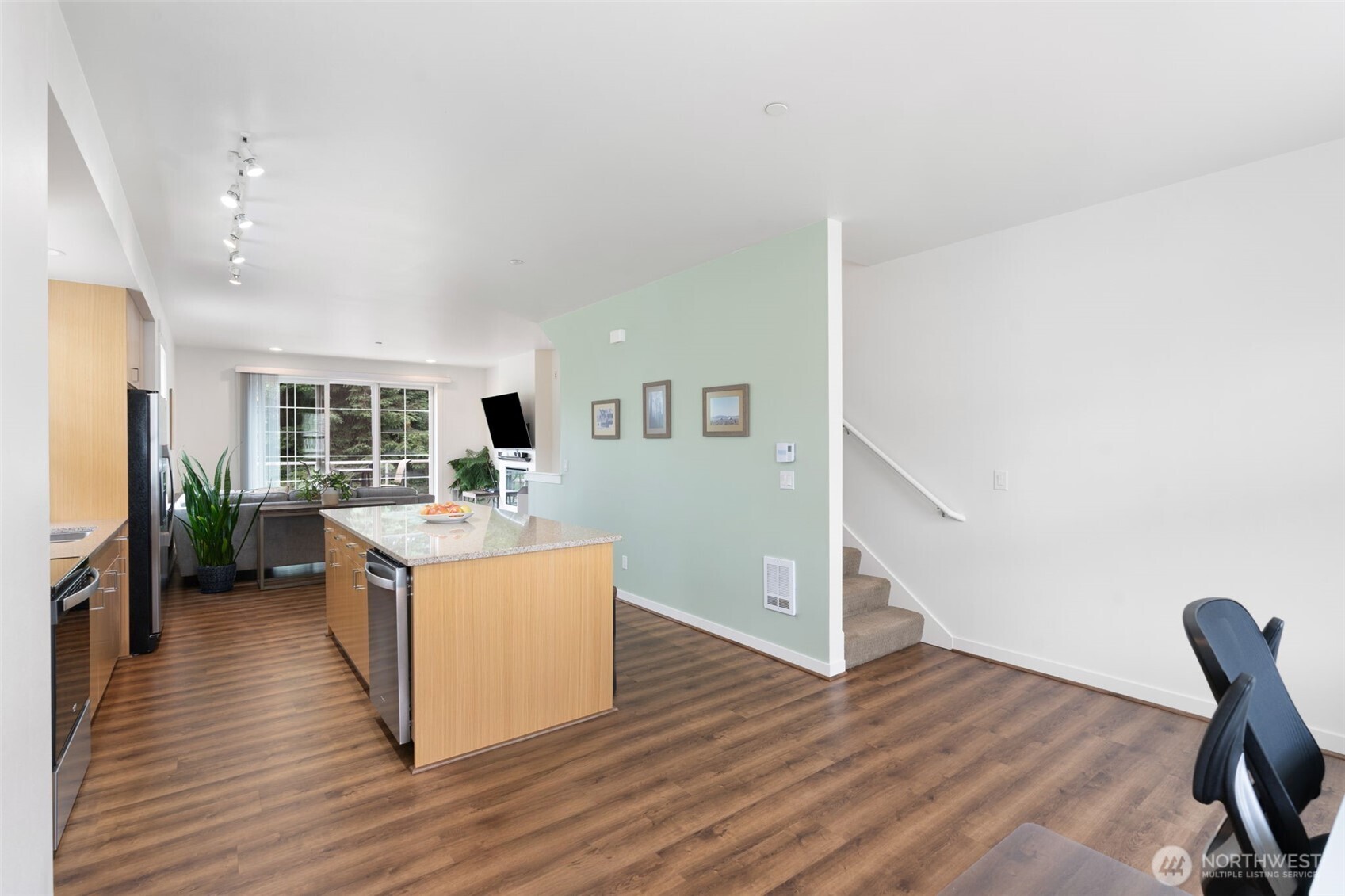 7574 129th Place SE #B107, Newcastle, WA 98056