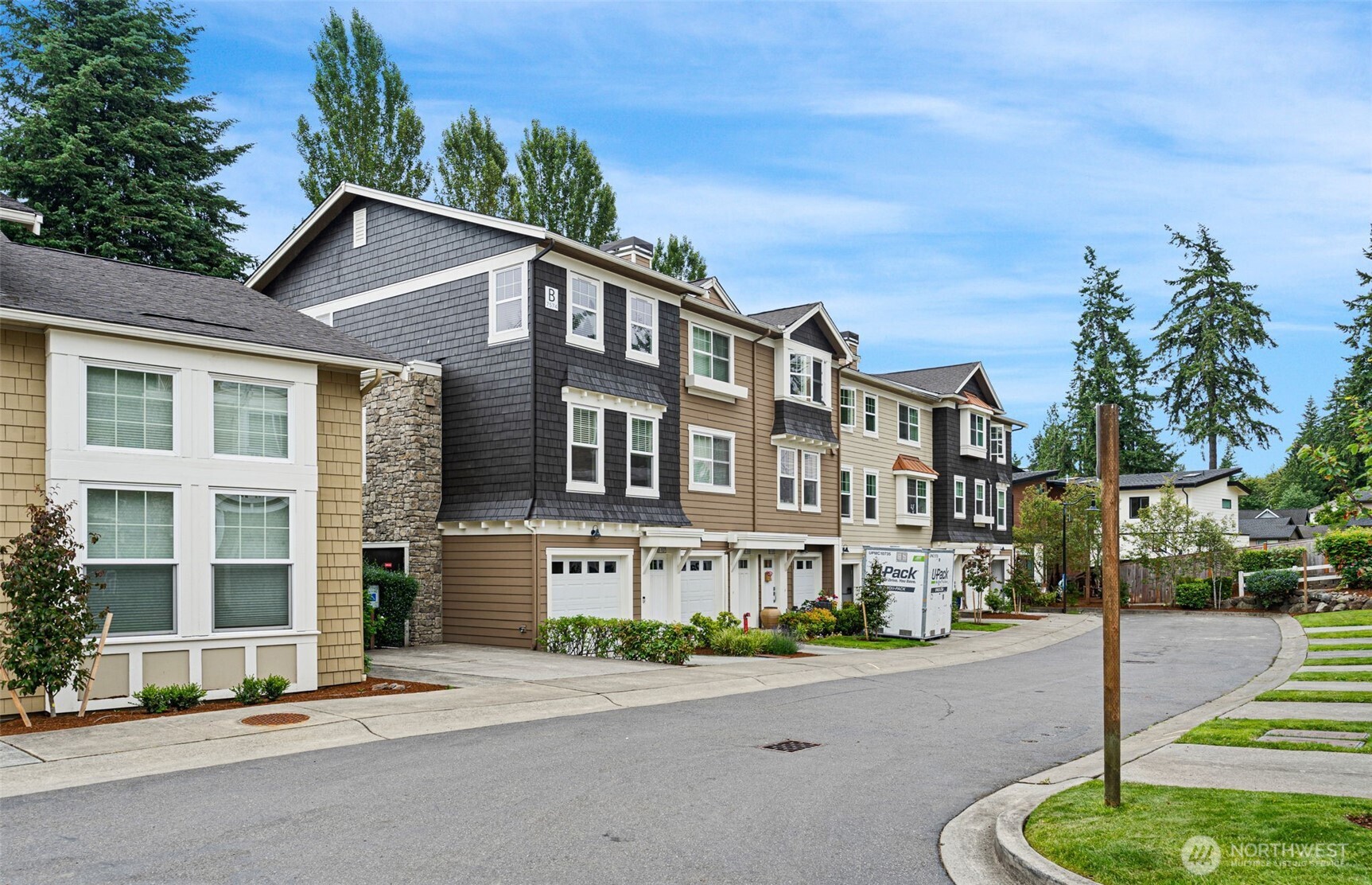 7574 129th Place SE #B107, Newcastle, WA 98056