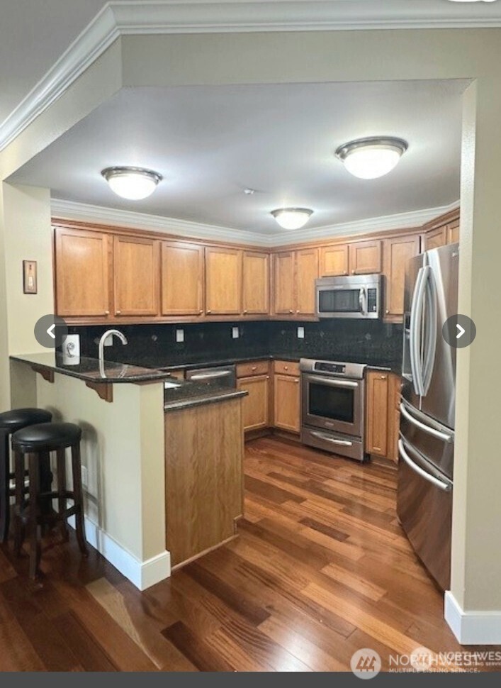 23943 NE 115th Lane #204, Redmond, WA 98053
