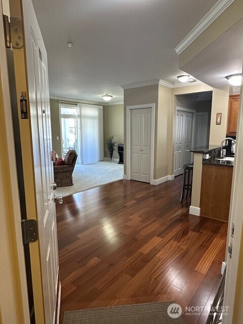 23943 NE 115th Lane #204, Redmond, WA 98053