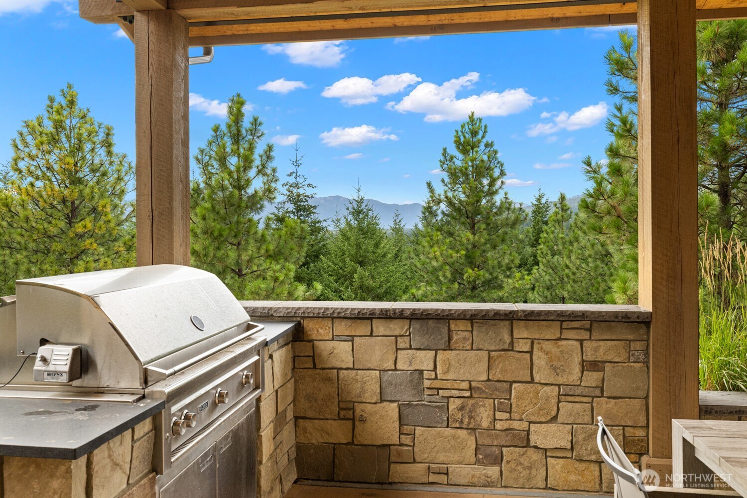 301 Big Hill Drive , Cle Elum, WA 98922