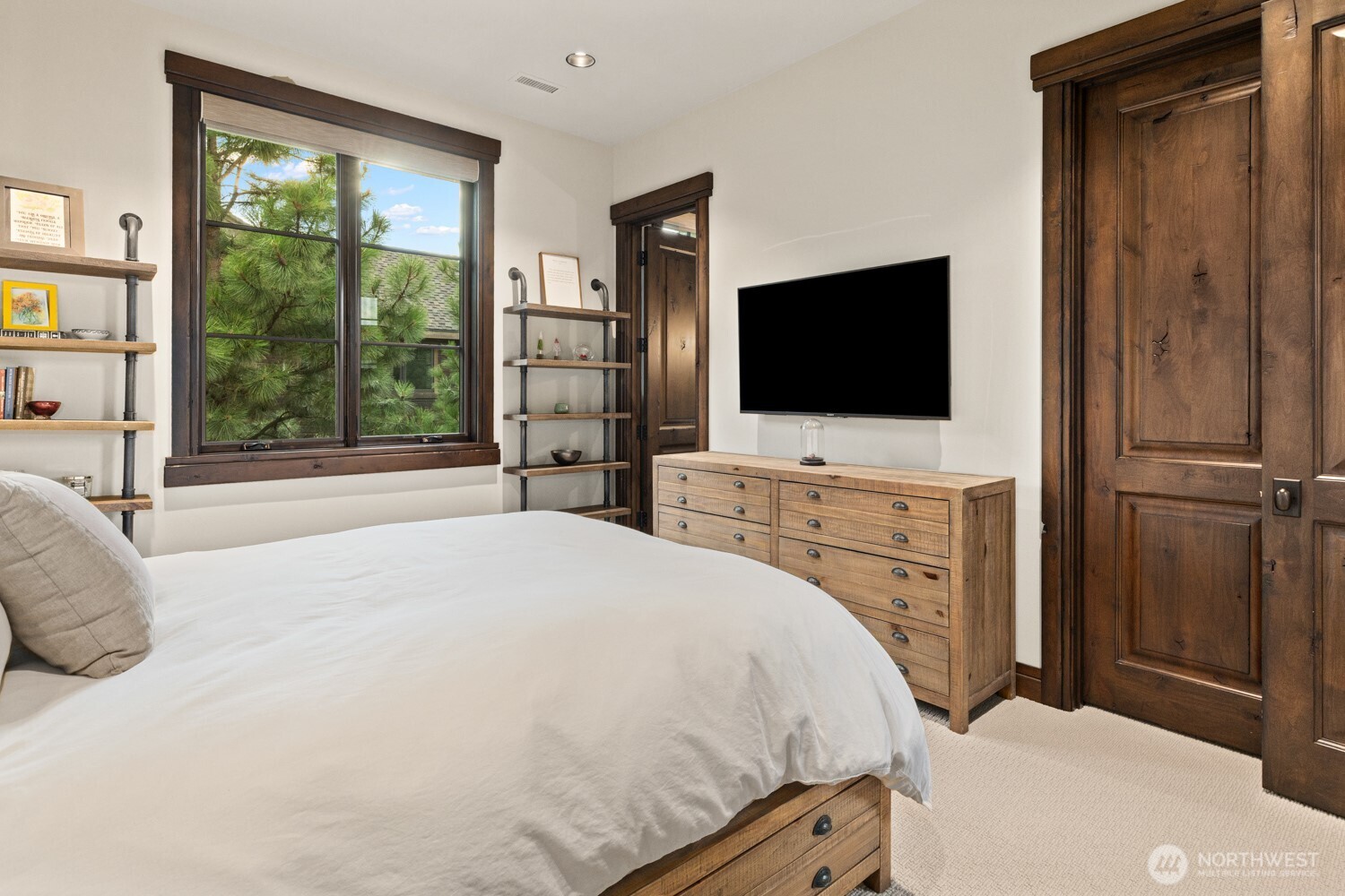 301 Big Hill Drive , Cle Elum, WA 98922