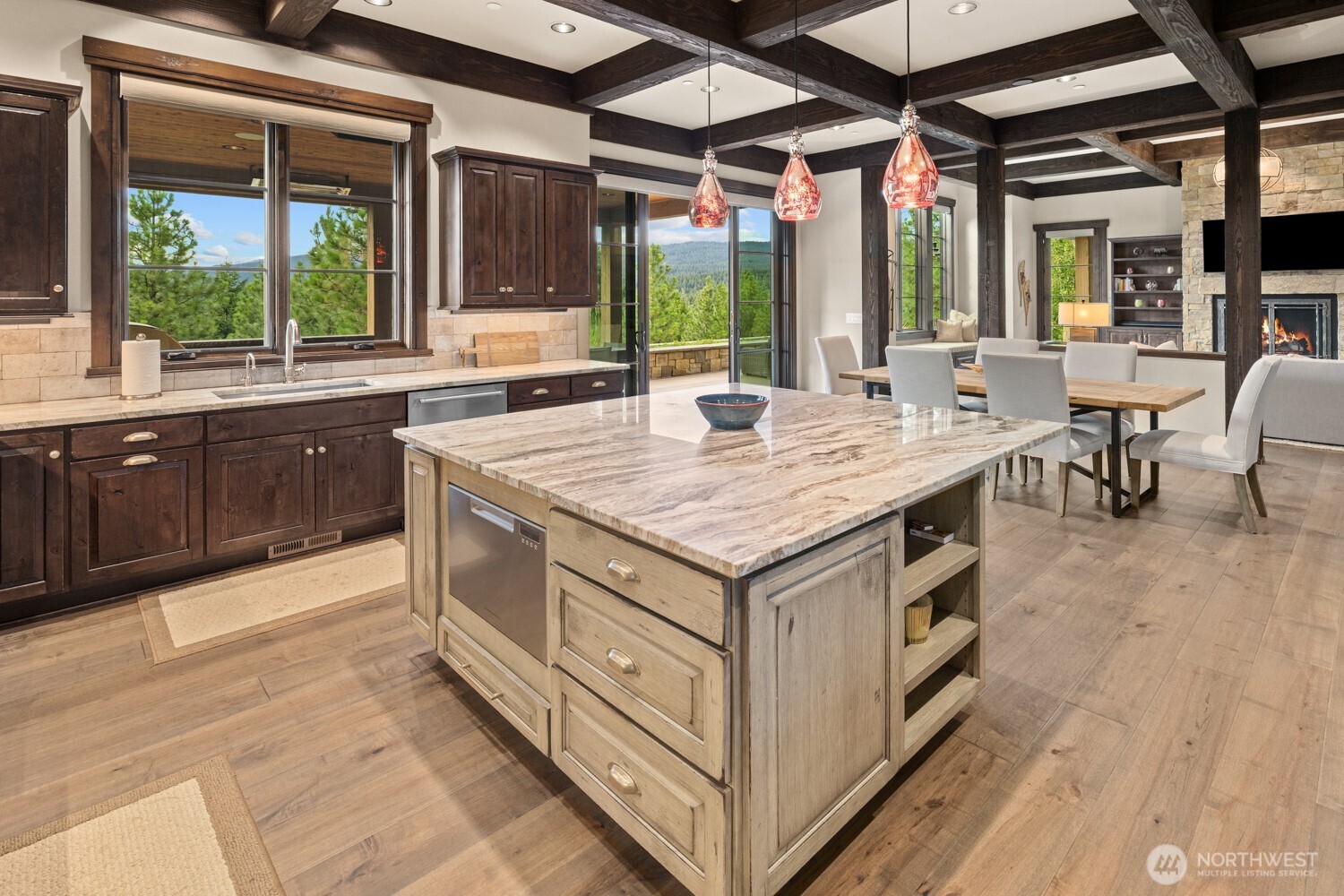 301 Big Hill Drive , Cle Elum, WA 98922