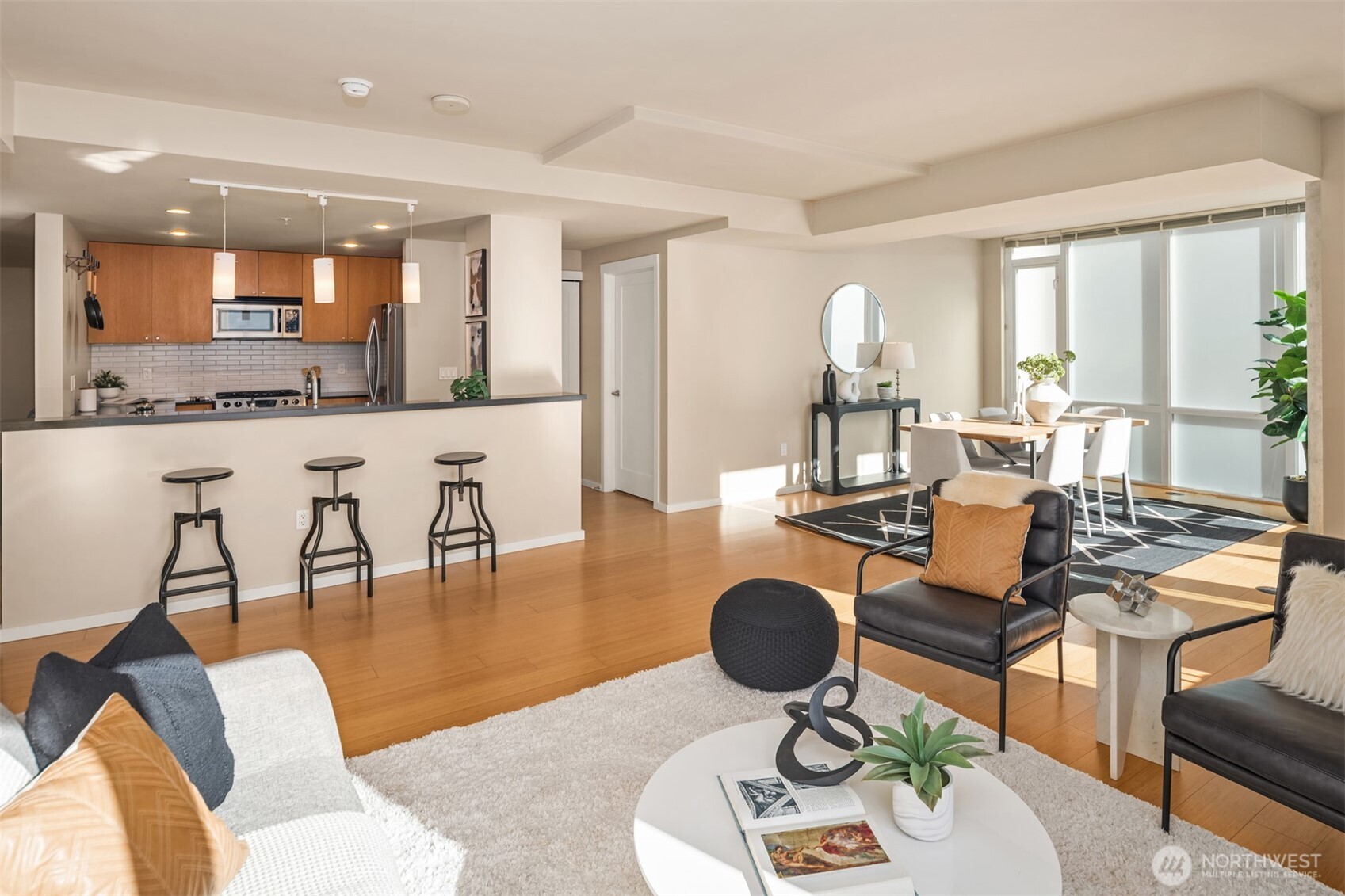 76 Cedar Street #609, Seattle, WA 98121