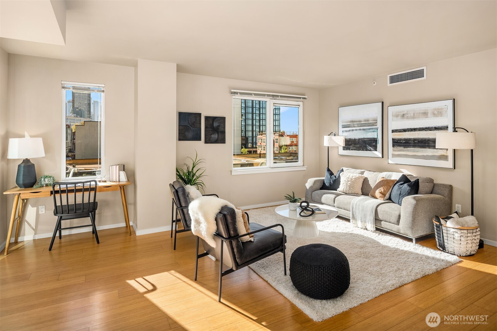 76 Cedar Street #609, Seattle, WA 98121