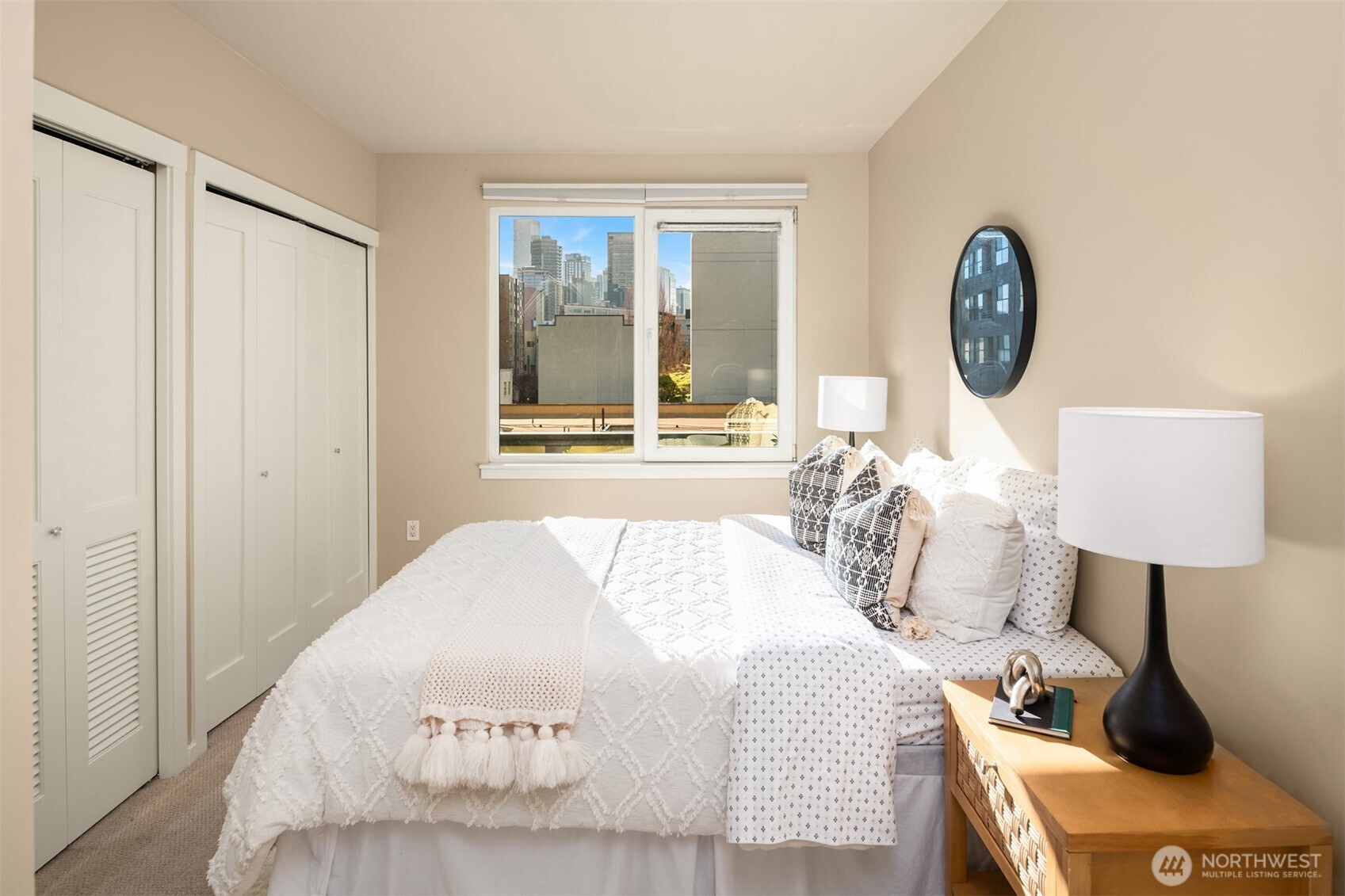 76 Cedar Street #609, Seattle, WA 98121