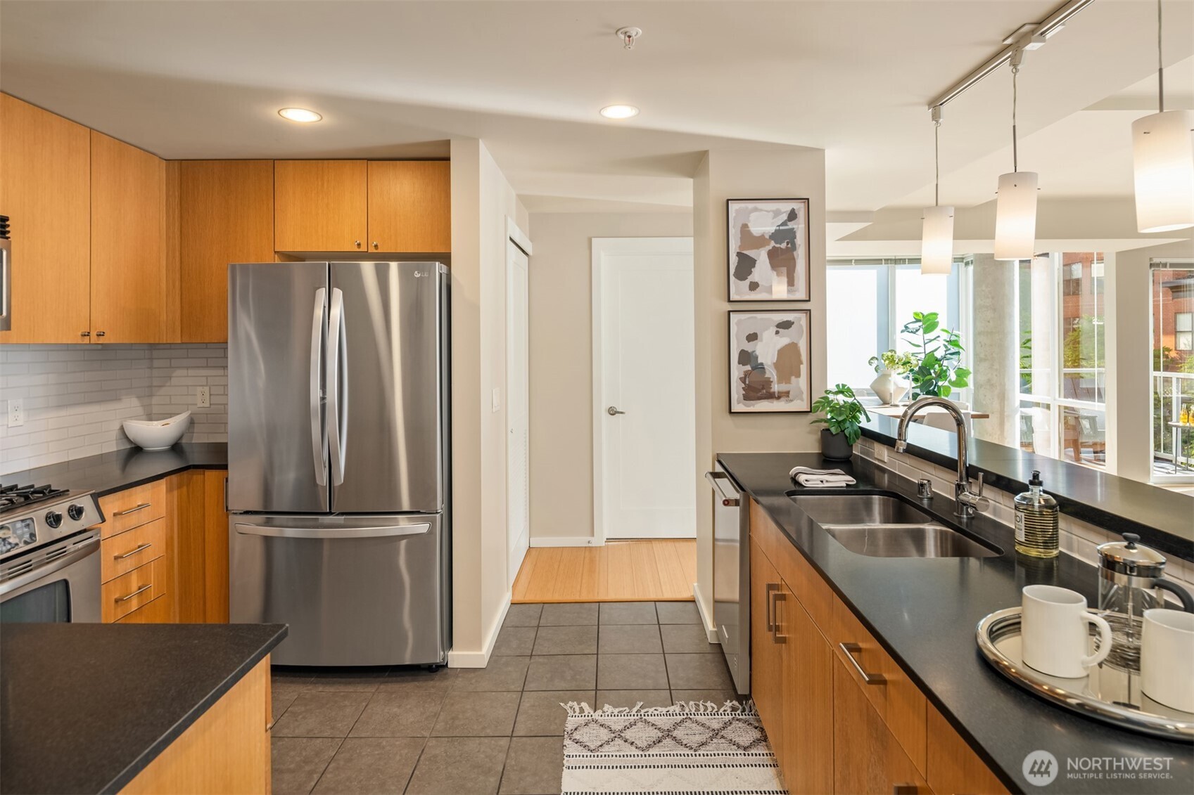 76 Cedar Street #609, Seattle, WA 98121