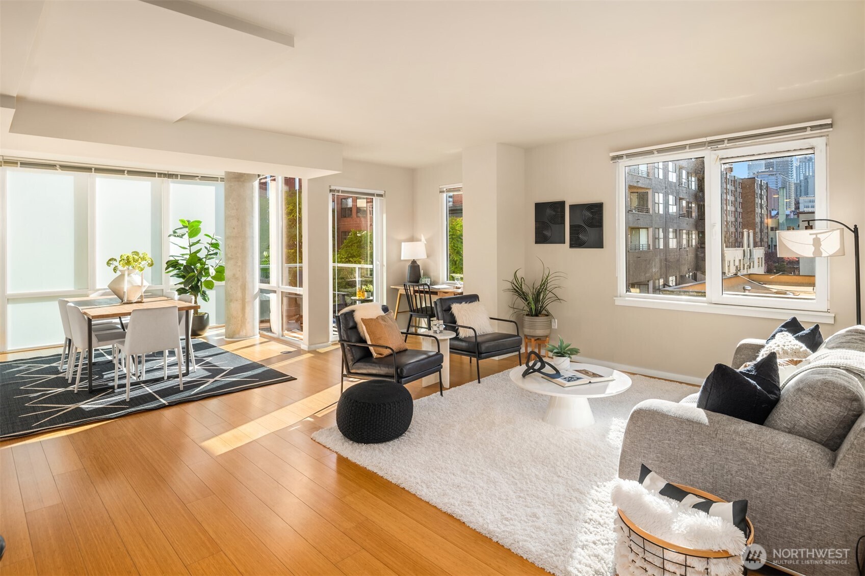 76 Cedar Street #609, Seattle, WA 98121