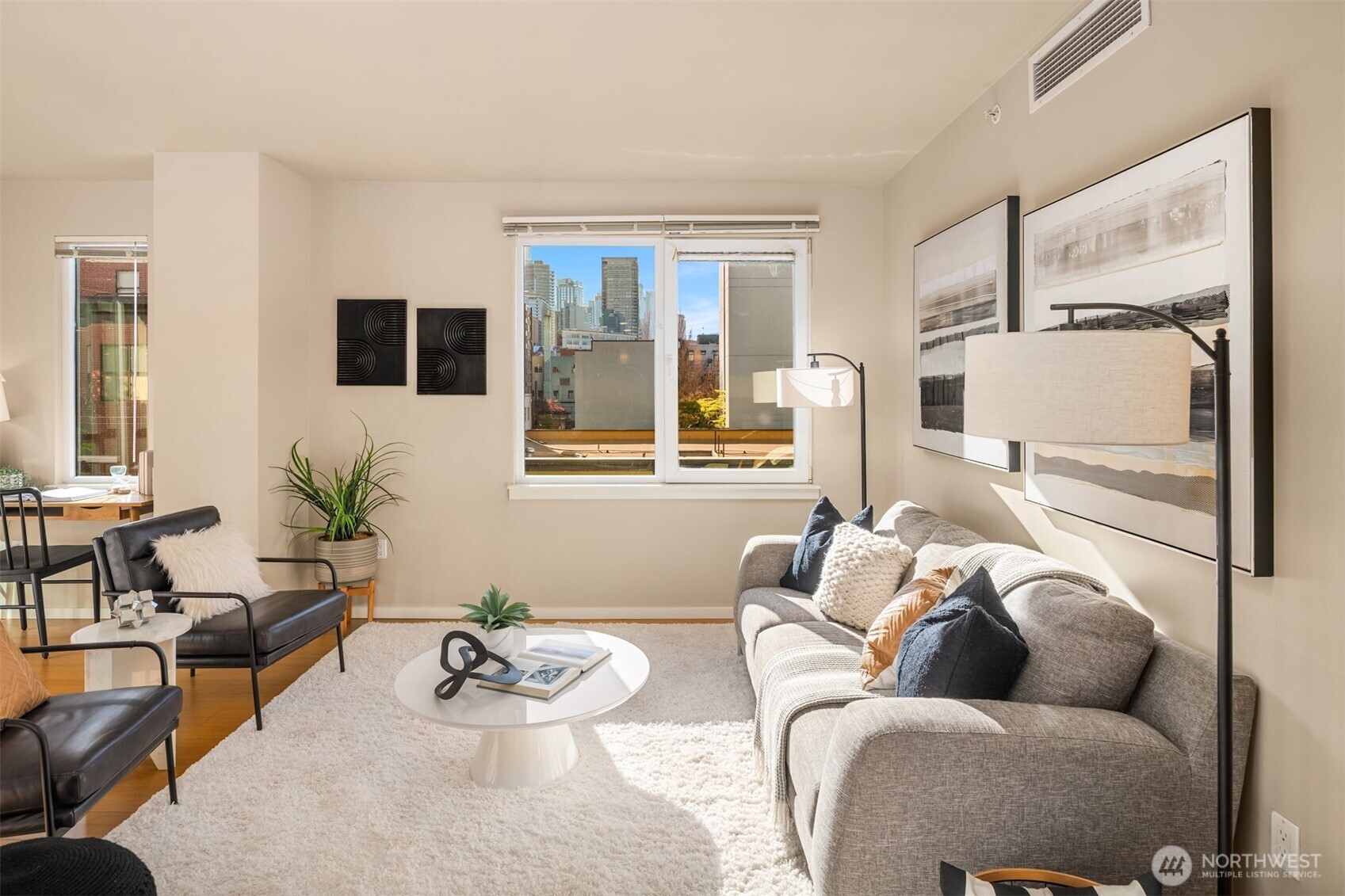 76 Cedar Street #609, Seattle, WA 98121