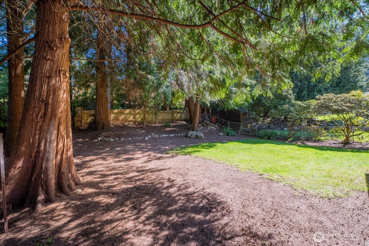 14828 Ashworth Avenue N, Seattle, WA 98117