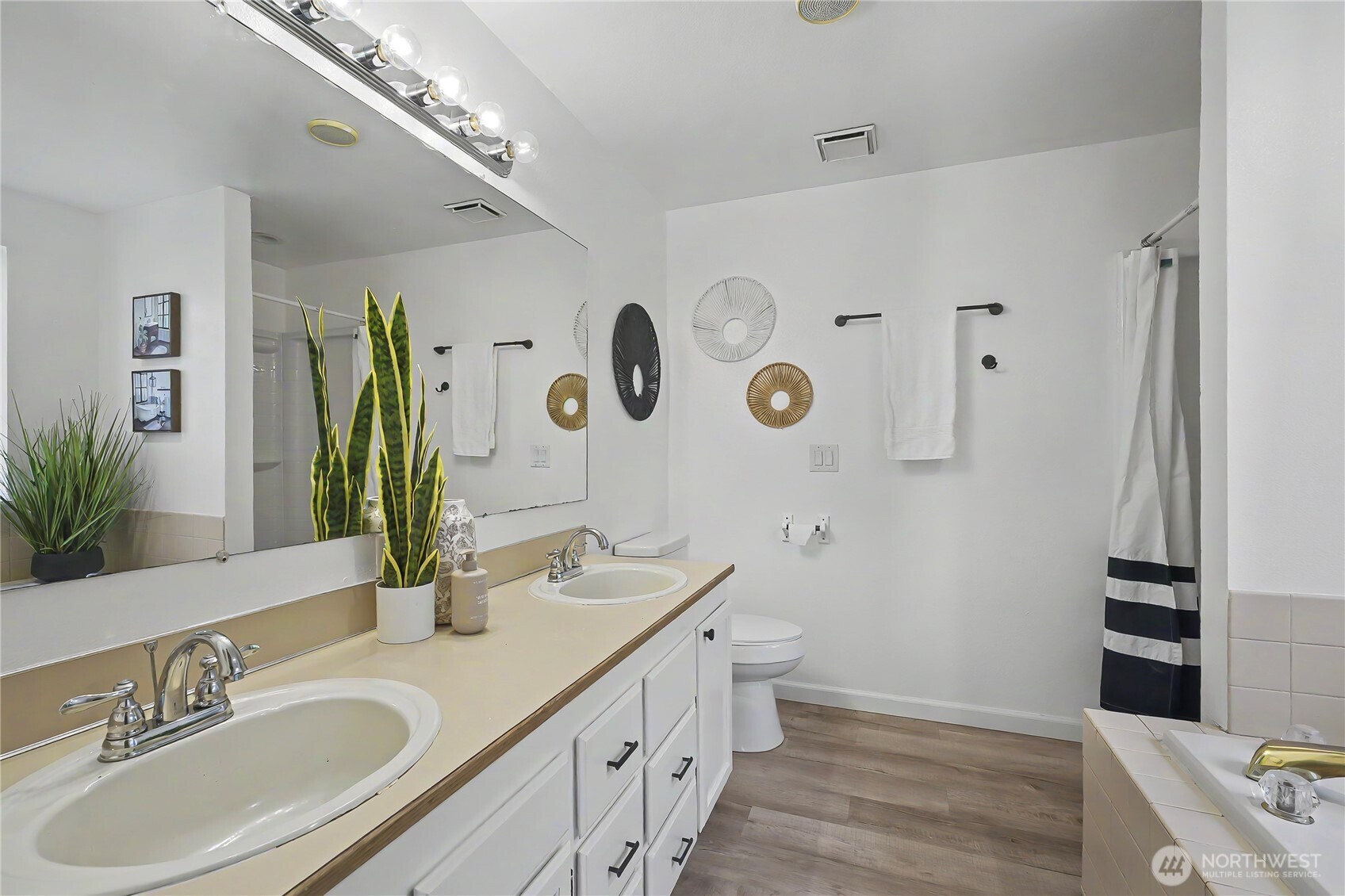 1400 SW Station Circle Road , Port Orchard, WA 98367