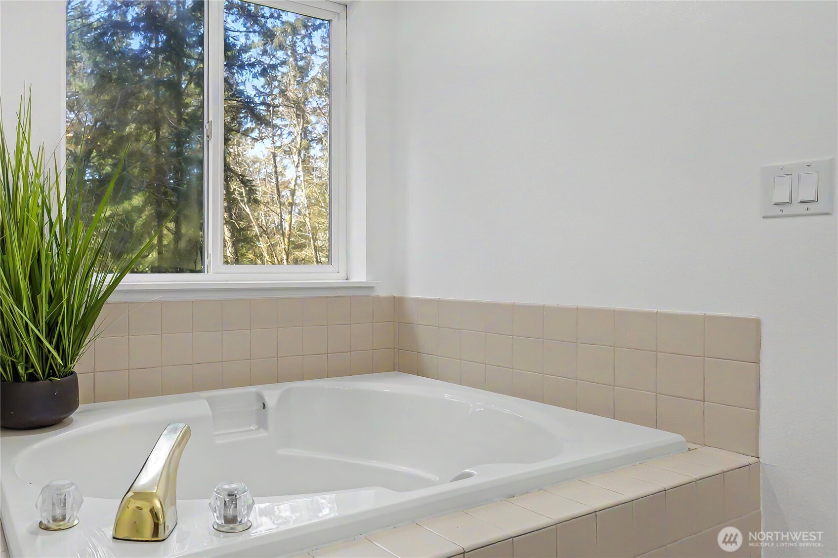 1400 SW Station Circle Road , Port Orchard, WA 98367