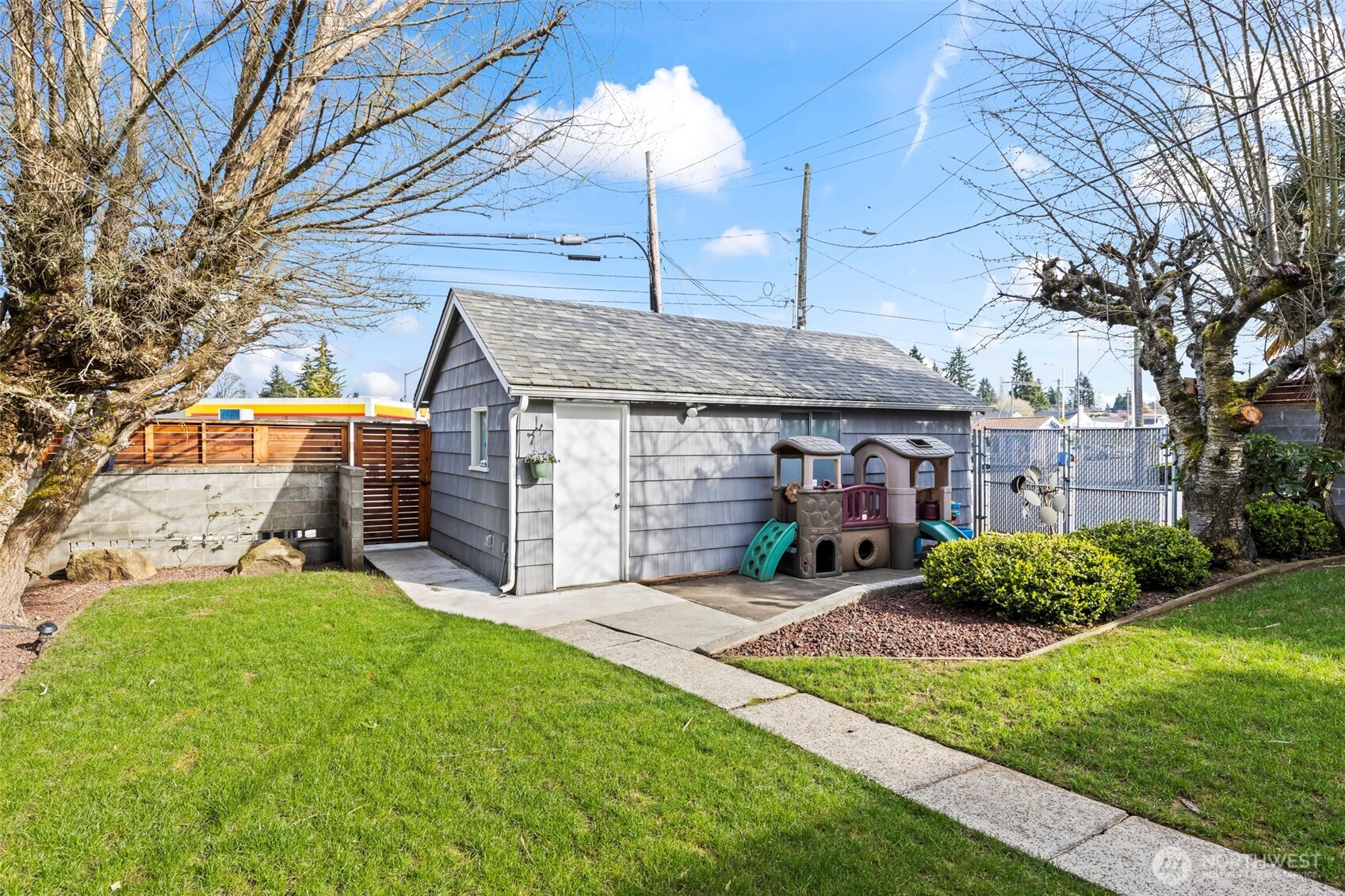 5917 N 46th Street , Tacoma, WA 98407