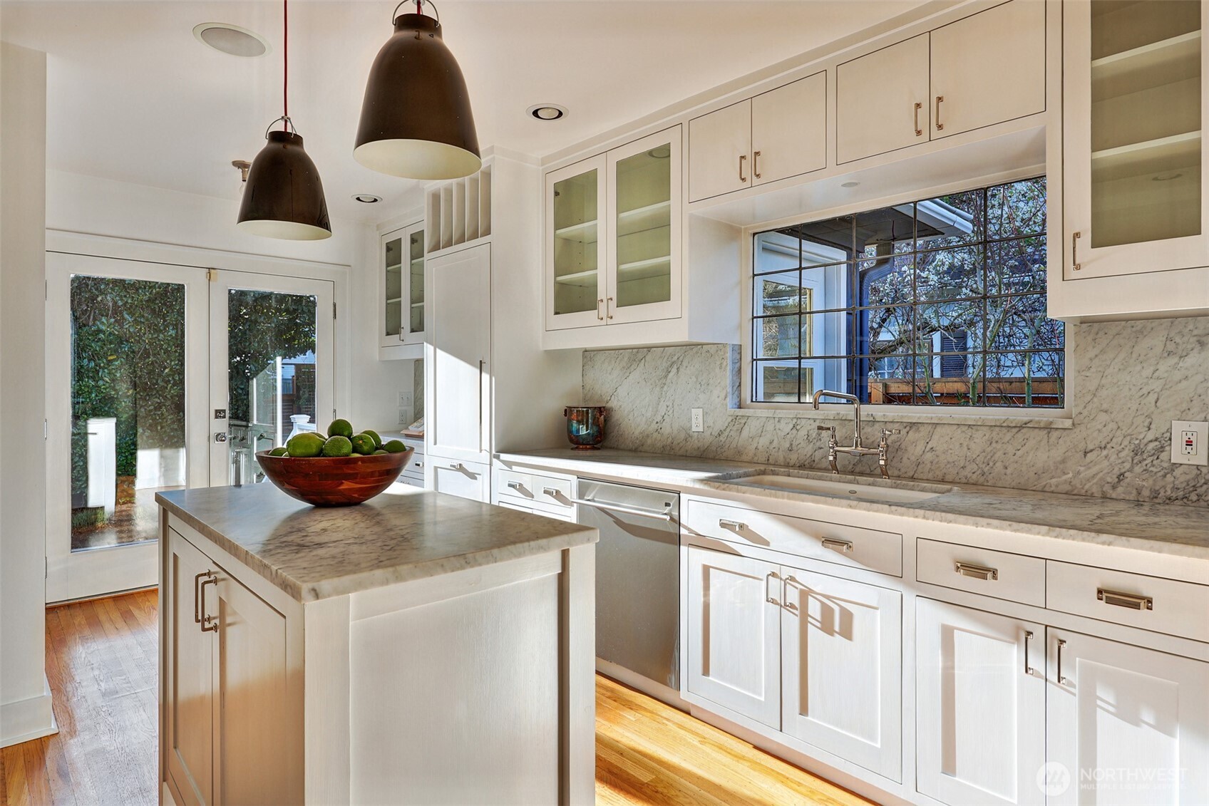 719 35th Avenue , Seattle, WA 98122