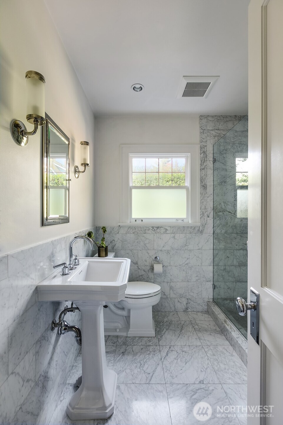 719 35th Avenue , Seattle, WA 98122