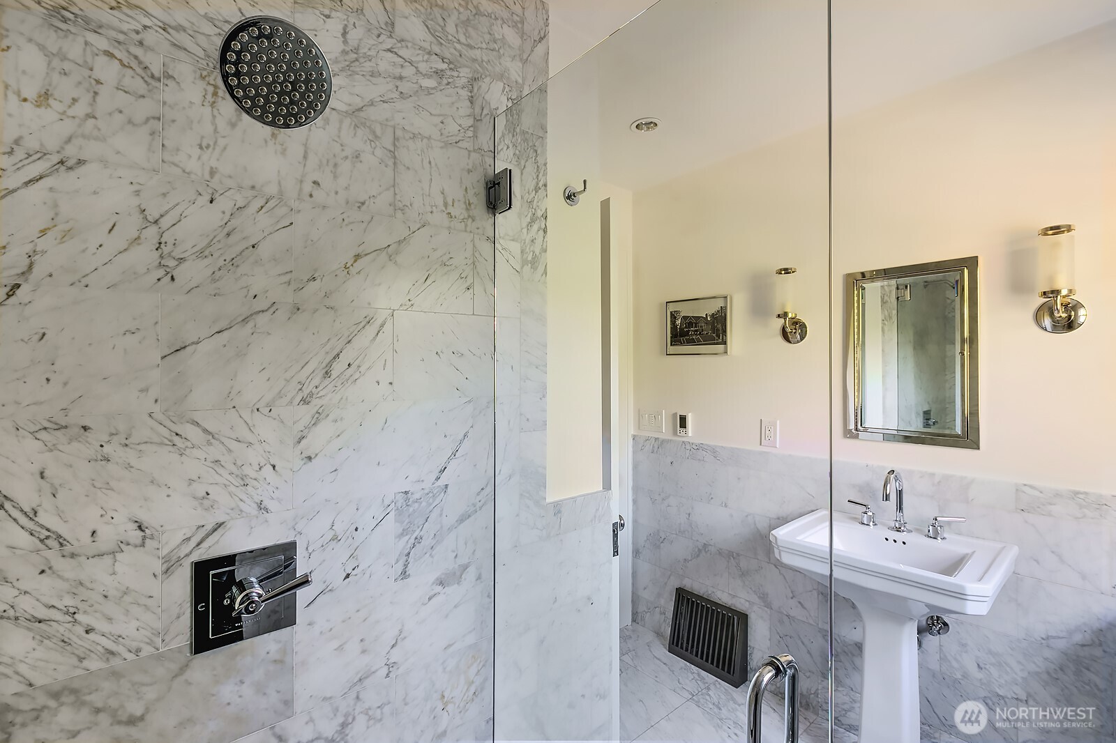 719 35th Avenue , Seattle, WA 98122