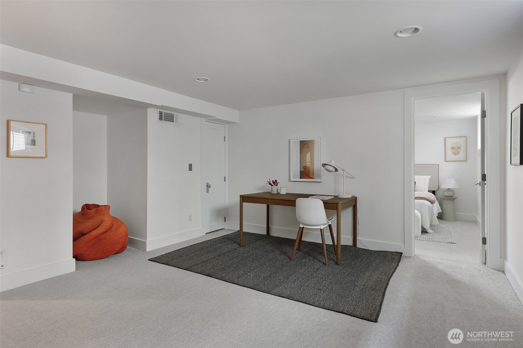 719 35th Avenue , Seattle, WA 98122