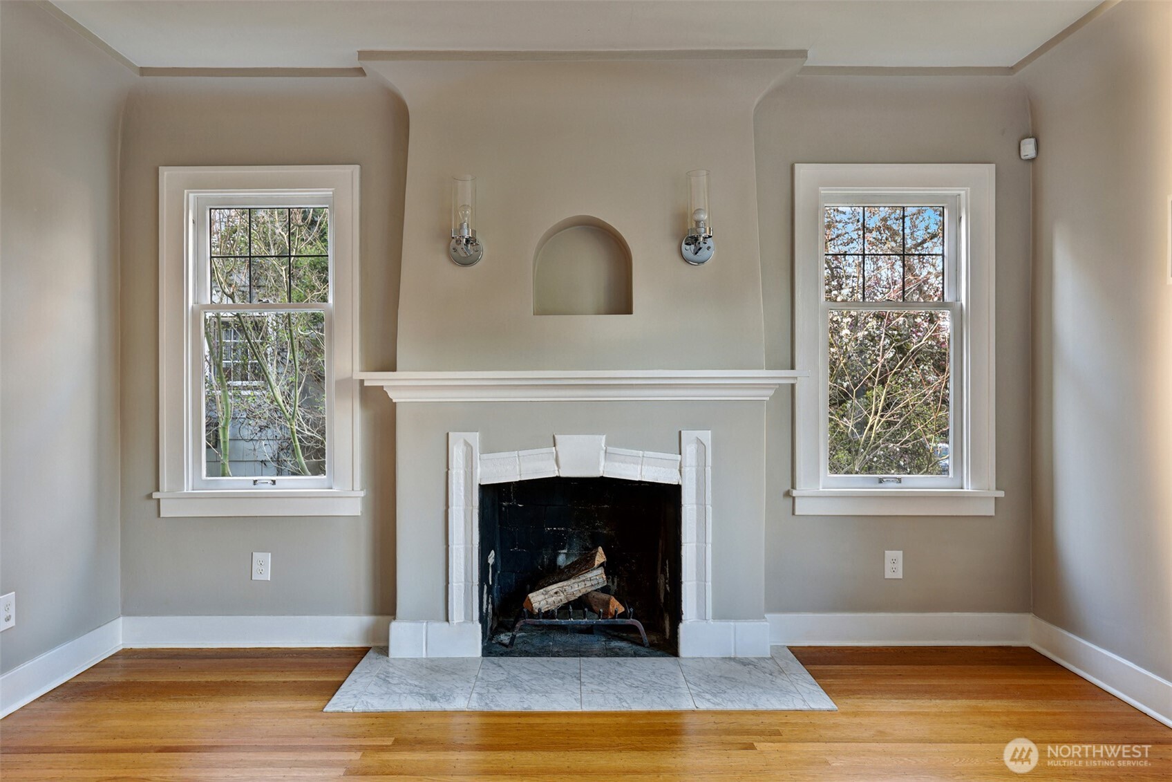 719 35th Avenue , Seattle, WA 98122