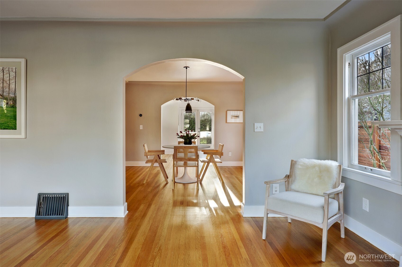 719 35th Avenue , Seattle, WA 98122