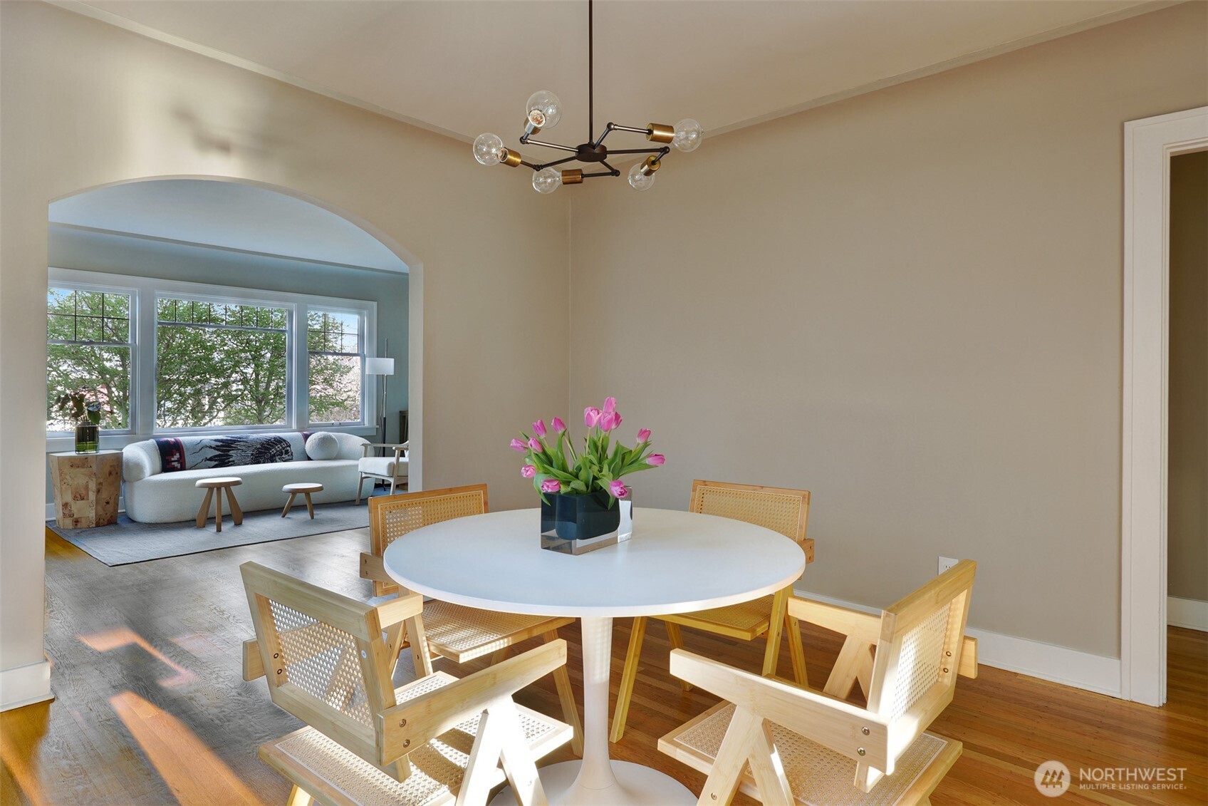 719 35th Avenue , Seattle, WA 98122