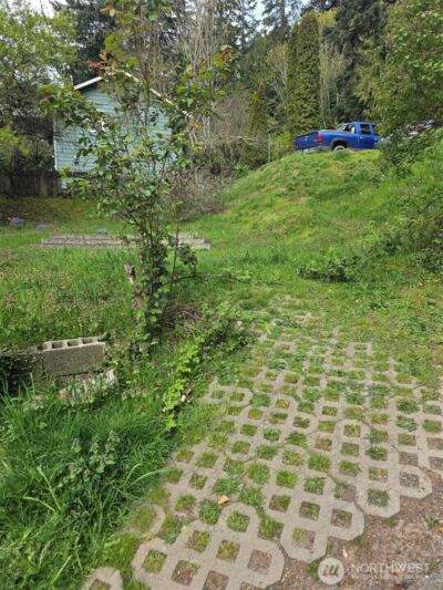 235 S Hartford Avenue , Bremerton, WA 98311 - Photo 4