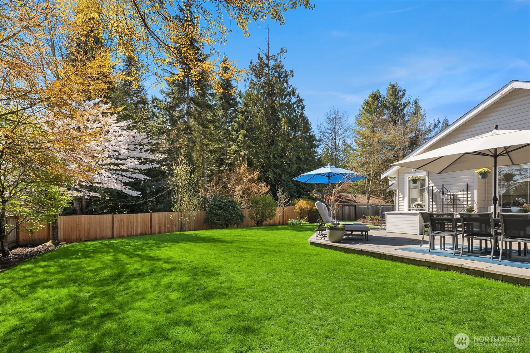 23715 29th Avenue W, Brier, WA 98036