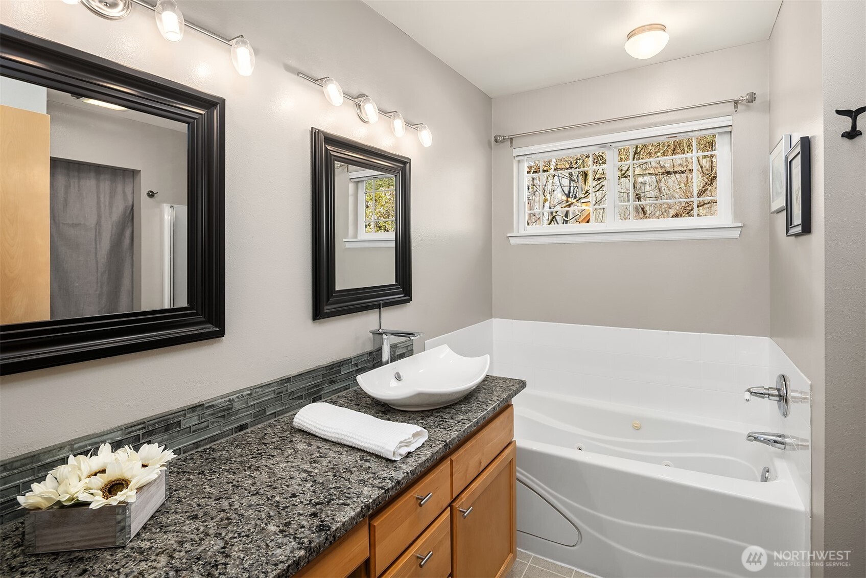 23715 29th Avenue W, Brier, WA 98036