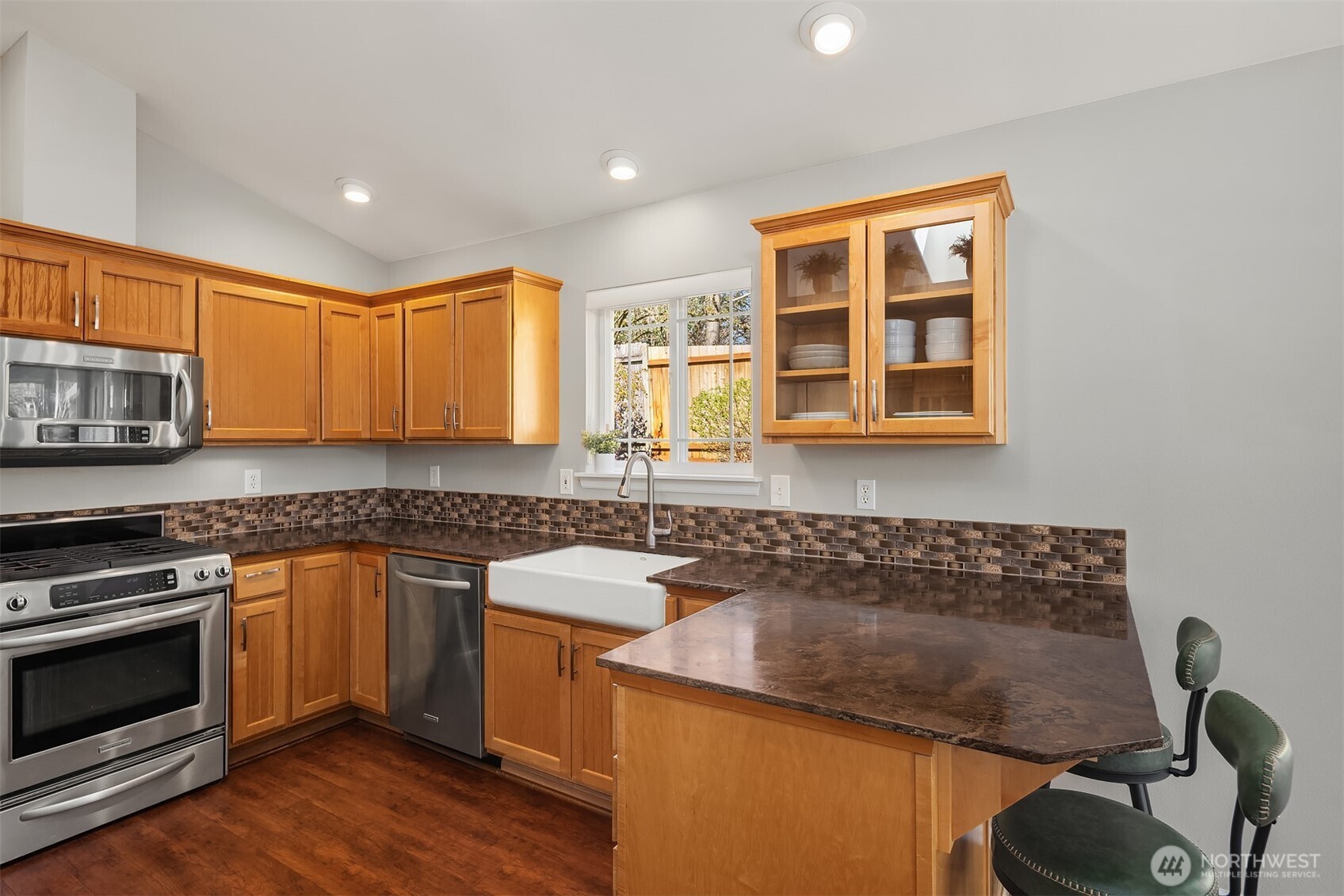23715 29th Avenue W, Brier, WA 98036