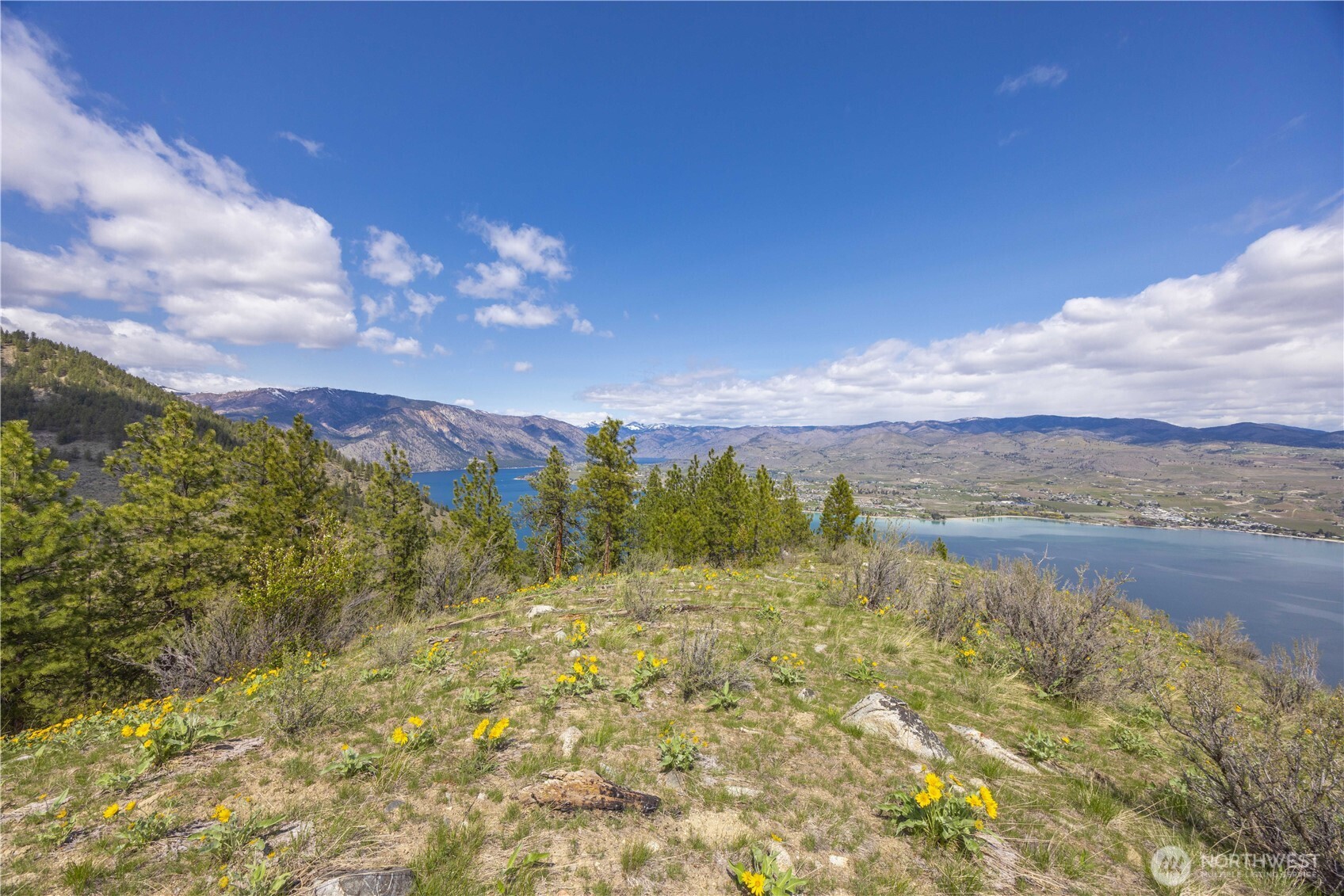 1 Bear Mountain Road , Chelan, WA 98816