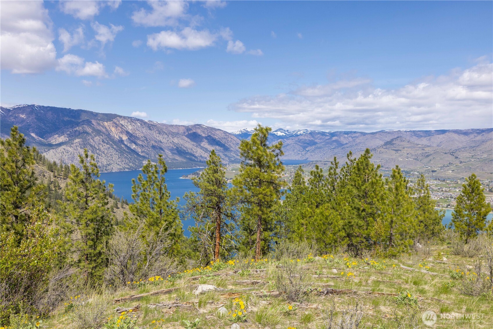 1 Bear Mountain Road , Chelan, WA 98816