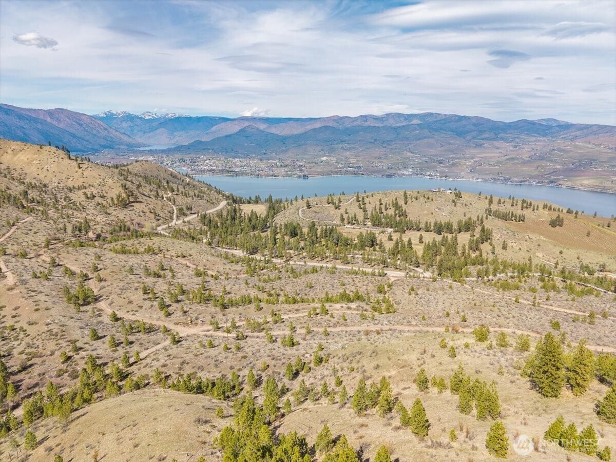 1 Bear Mountain Road , Chelan, WA 98816