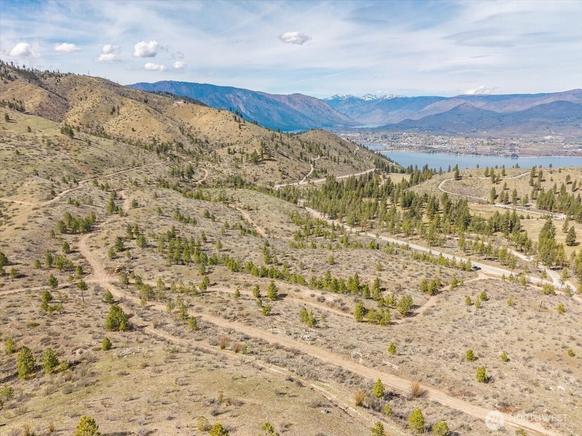 1 Bear Mountain Road , Chelan, WA 98816