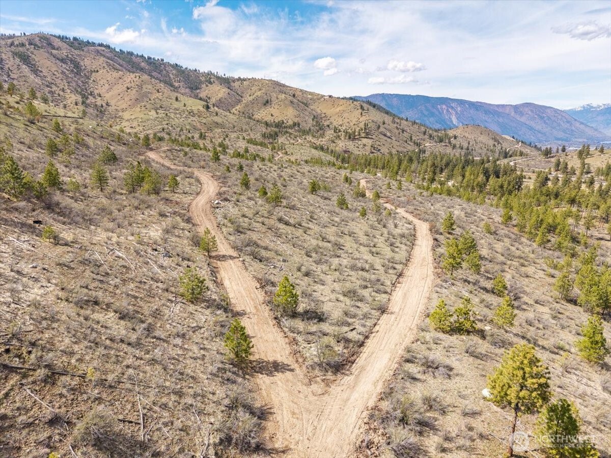 1 Bear Mountain Road , Chelan, WA 98816