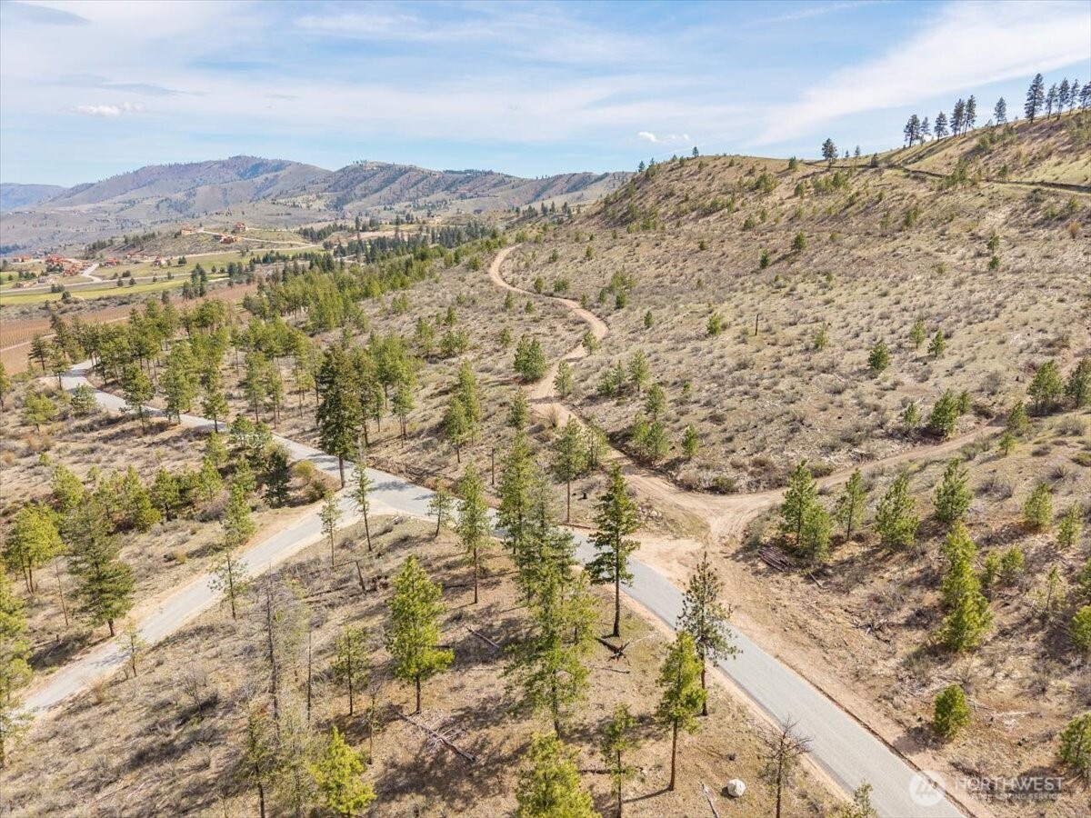 1 Bear Mountain Road , Chelan, WA 98816