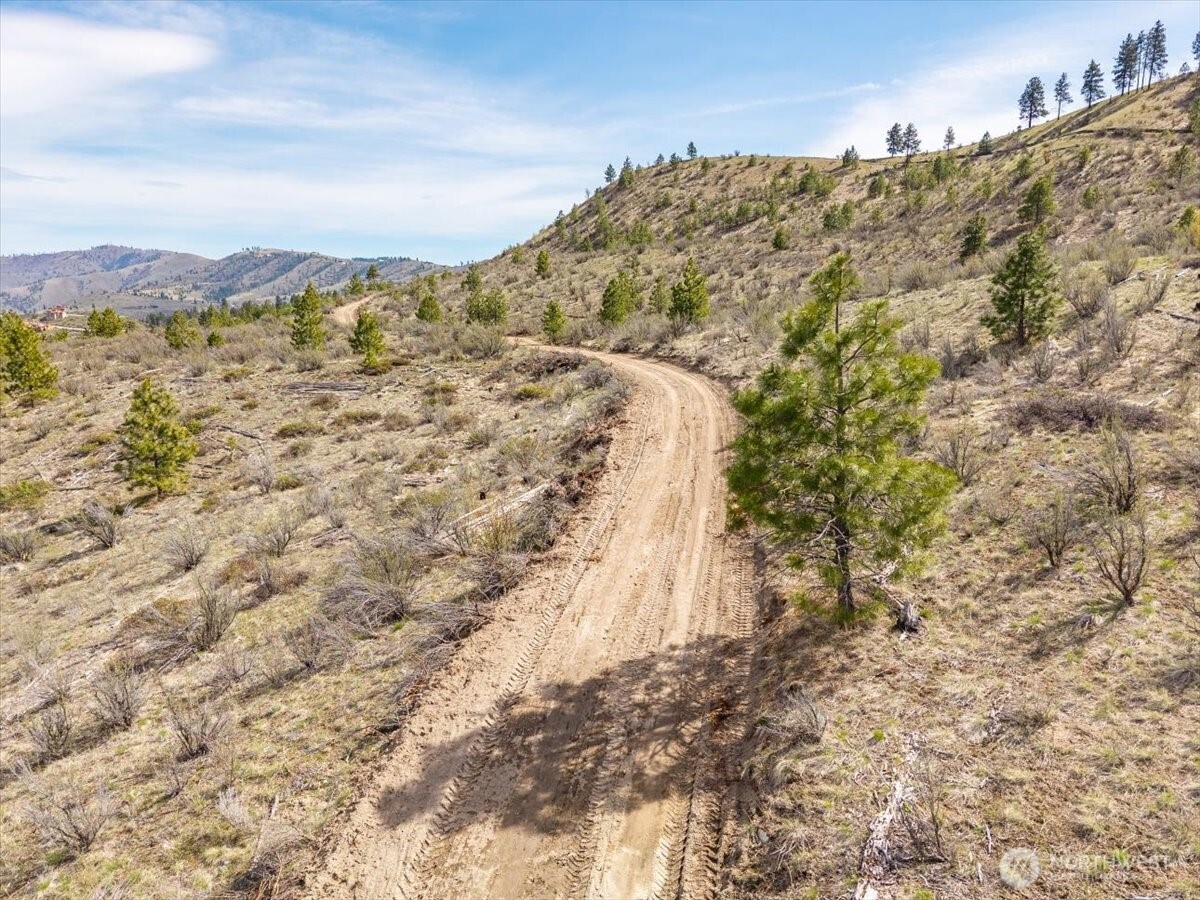 1 Bear Mountain Road , Chelan, WA 98816