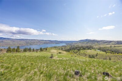 1 Bear Mountain Road , Chelan, WA 98816 - Photo 4