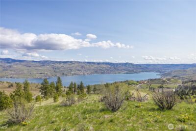 1 Bear Mountain Road , Chelan, WA 98816 - Photo 5