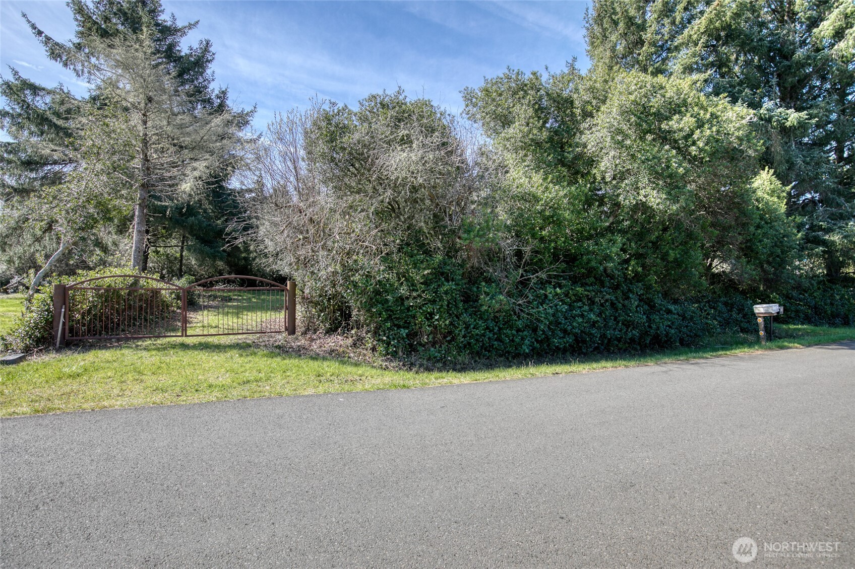 265 Wishkah Street SW, Ocean Shores, WA 98569