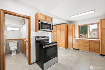 233 E 10th Street , Port Angeles, WA 98362 - Photo 19