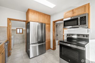 233 E 10th Street , Port Angeles, WA 98362 - Photo 21
