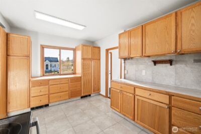 233 E 10th Street , Port Angeles, WA 98362 - Photo 23