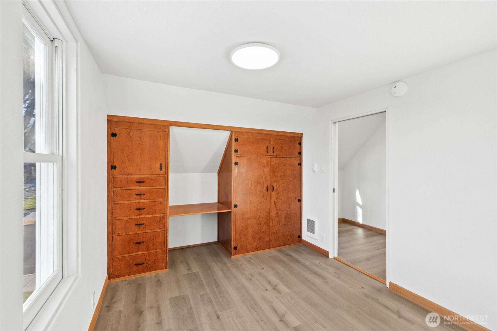 233 E 10th Street , Port Angeles, WA 98362