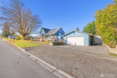 233 E 10th Street , Port Angeles, WA 98362 - Photo 35