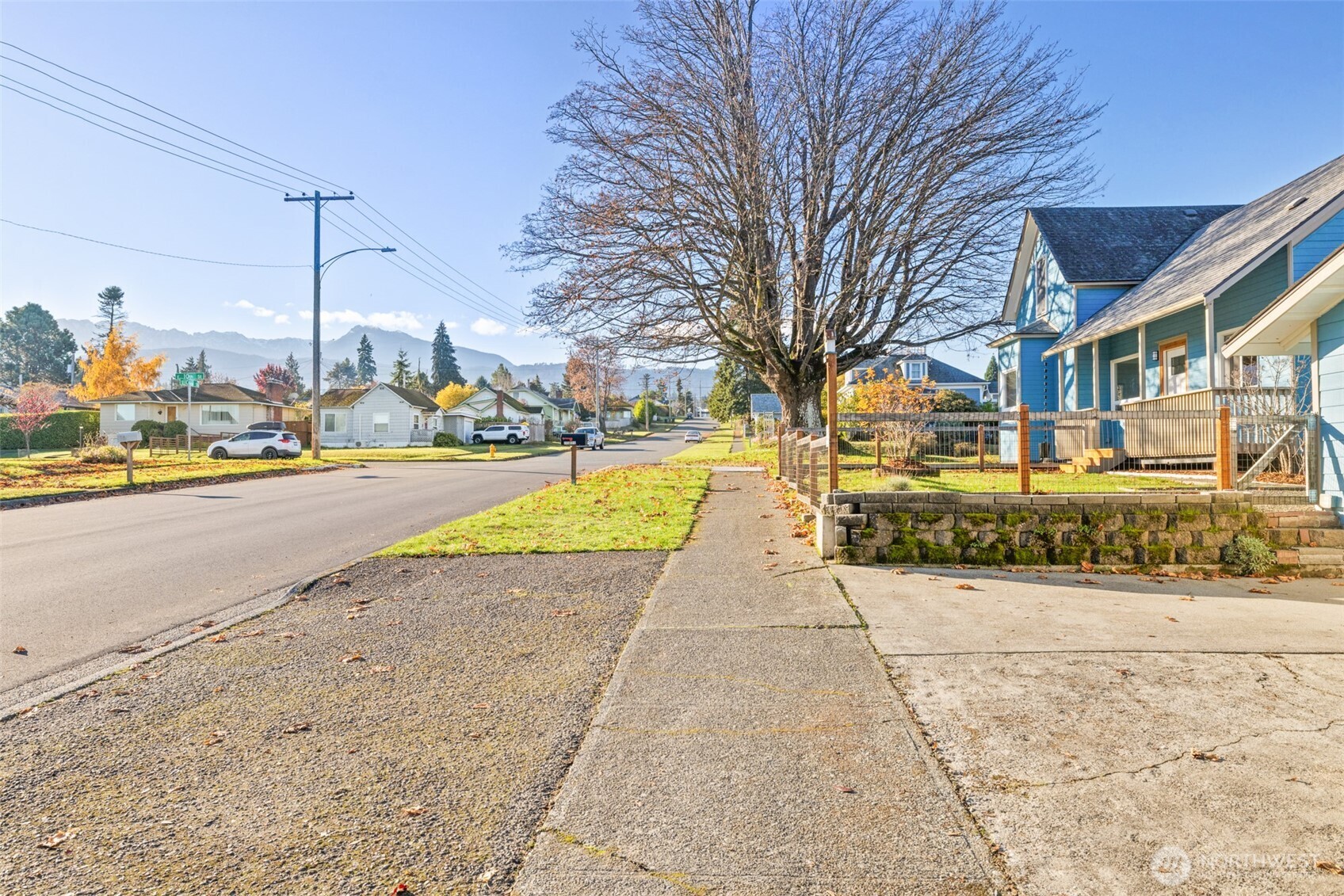 233 E 10th Street , Port Angeles, WA 98362