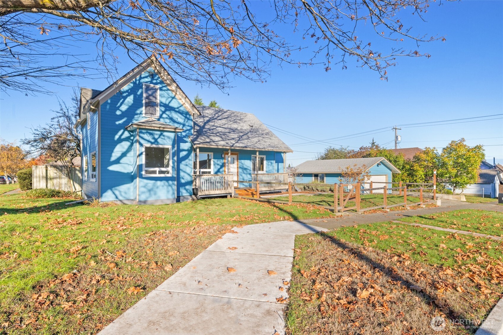 233 E 10th Street , Port Angeles, WA 98362