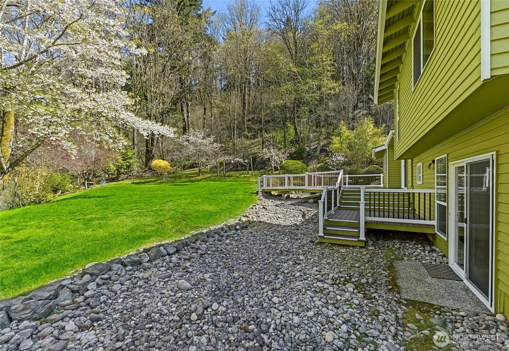 5600 140th Place SE, Bellevue, WA 98006